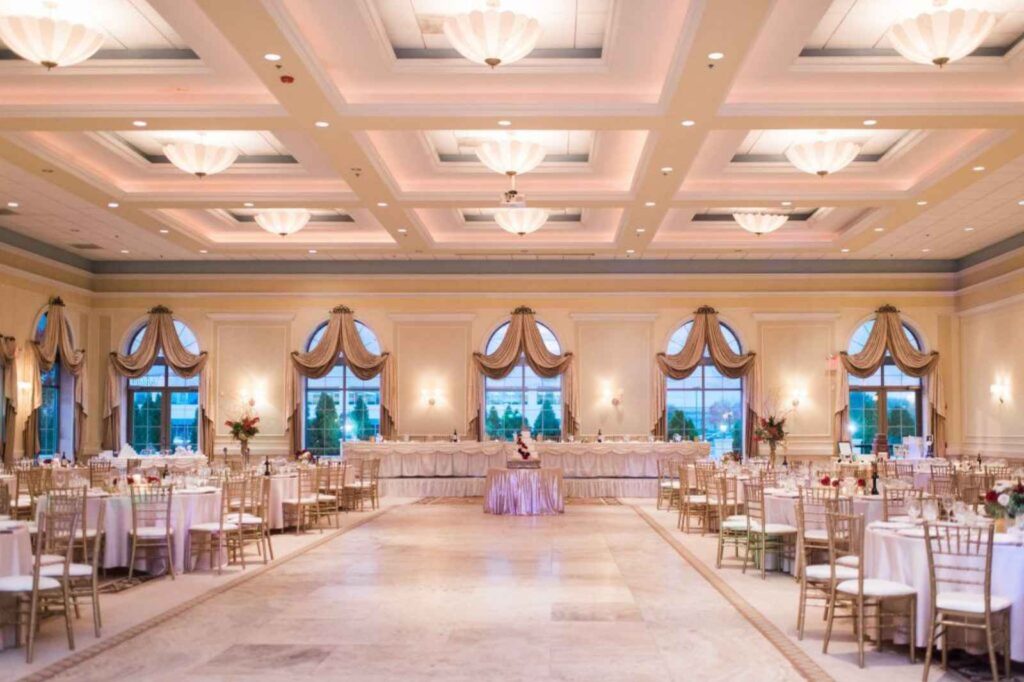 What Are the Benefits of Booking a Wedding Hall